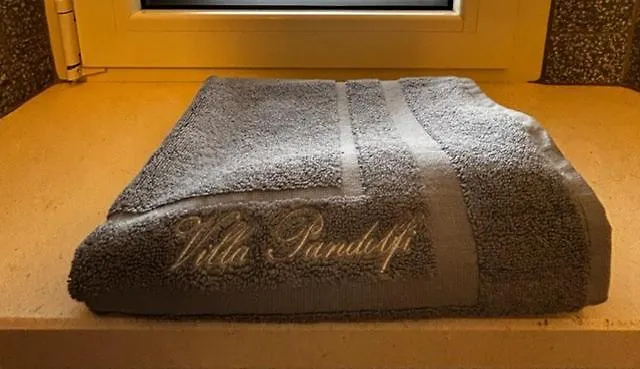 Pandolfi Konukevi 4*