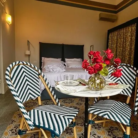 Pandolfi Πανσιόν 4*